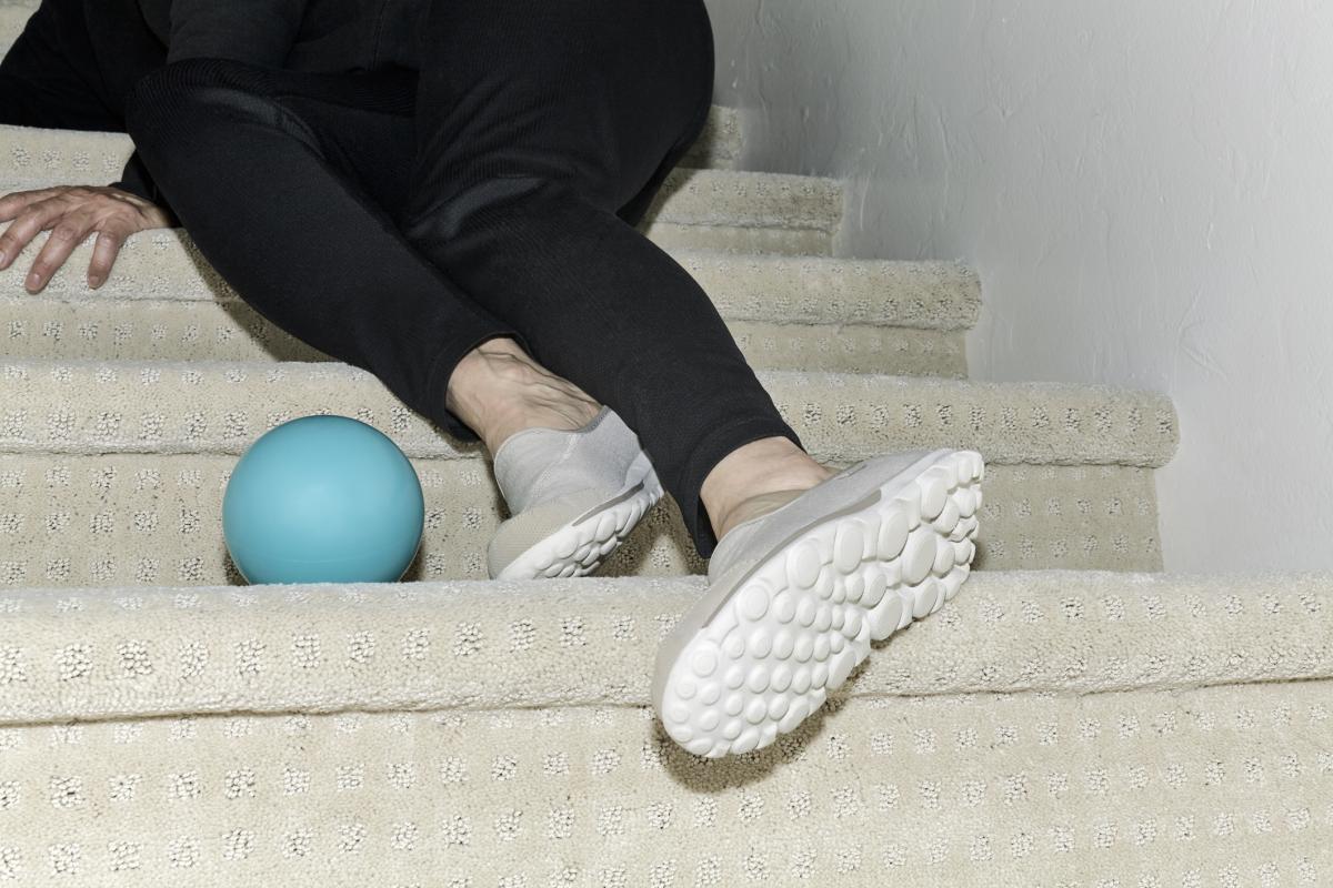 Woman who fell on the stairs