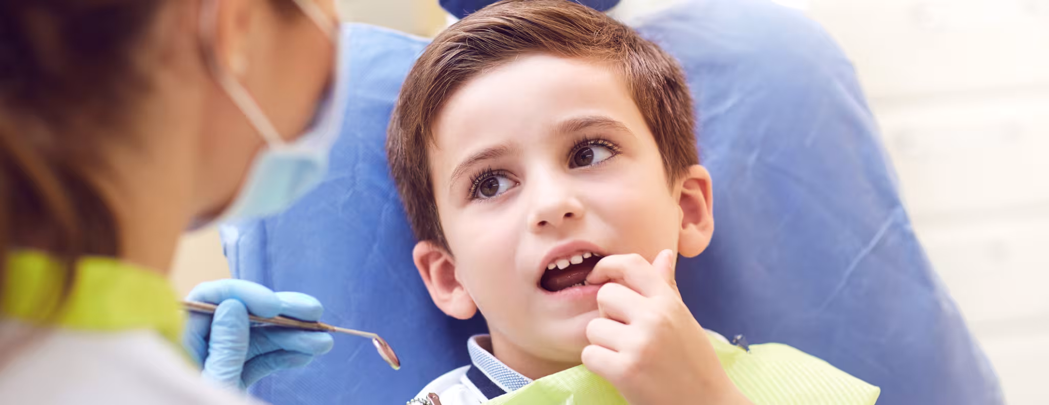 child at dentist